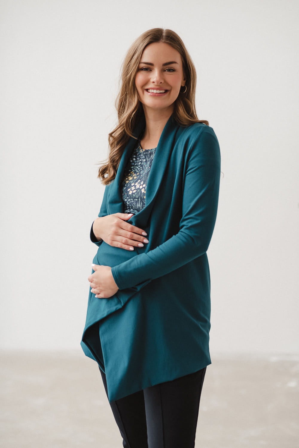 Kardigan ciążowy Mama Wrap Morski do chodzenia po domu